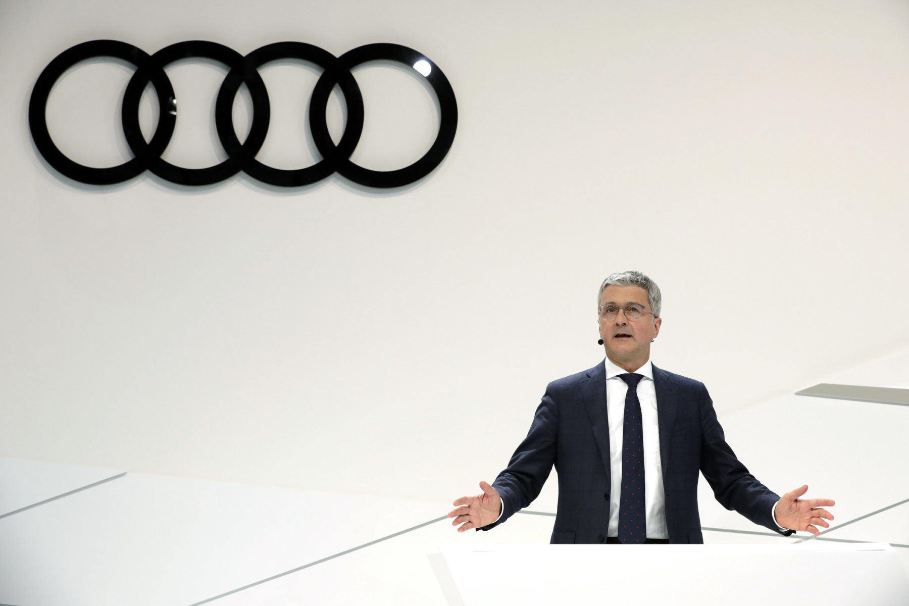 Former-Audi manager faces U.S. charges over VW diesel emissions