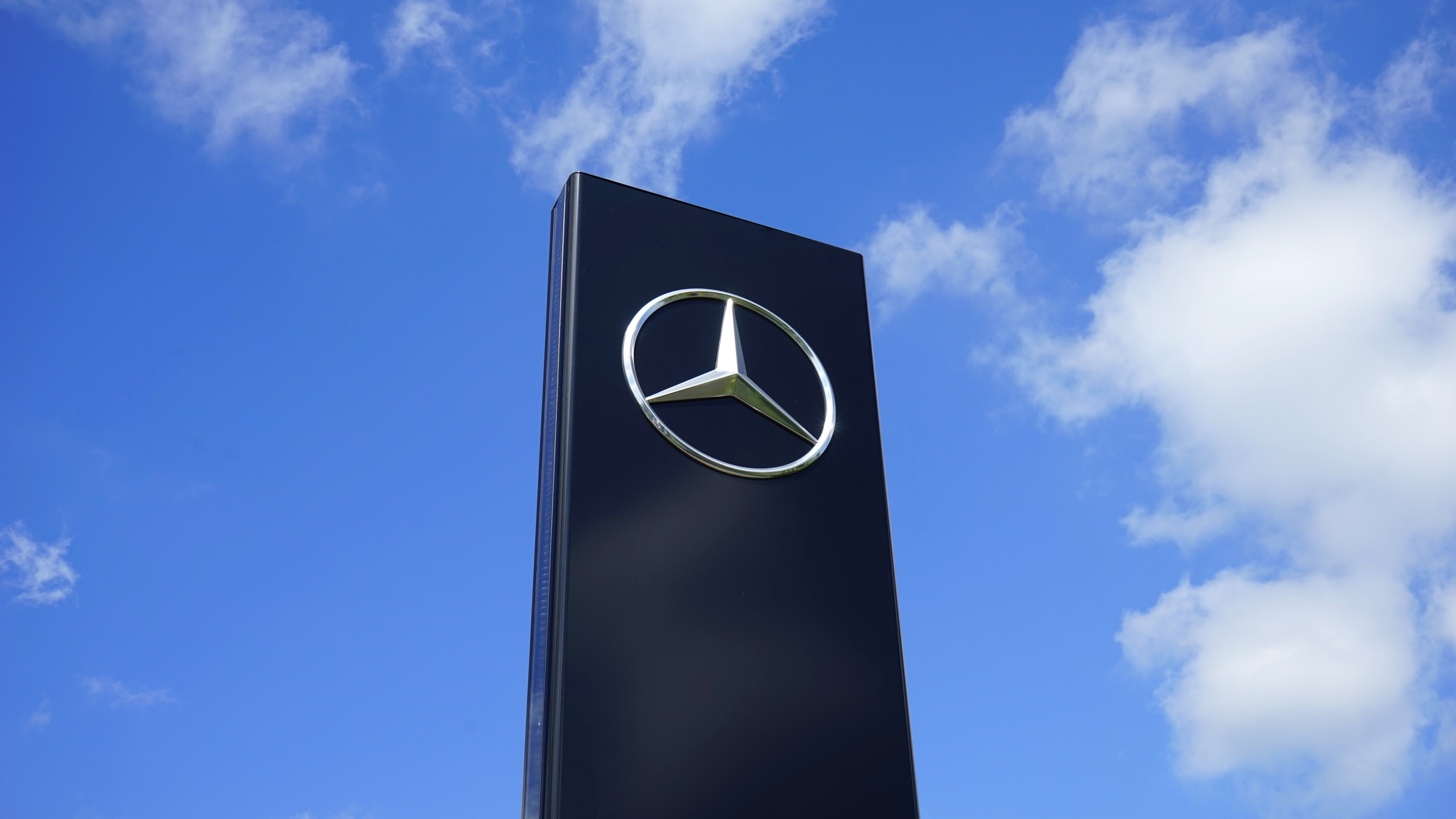 Mercedes Opens R&D Center in Tel Aviv